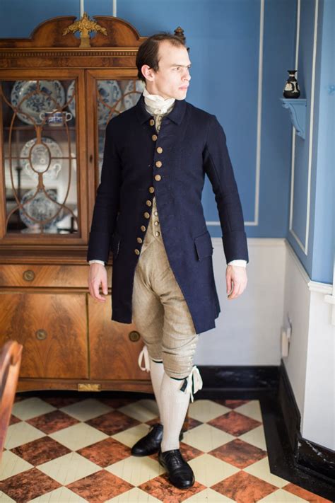 18th century colonial men's clothing.